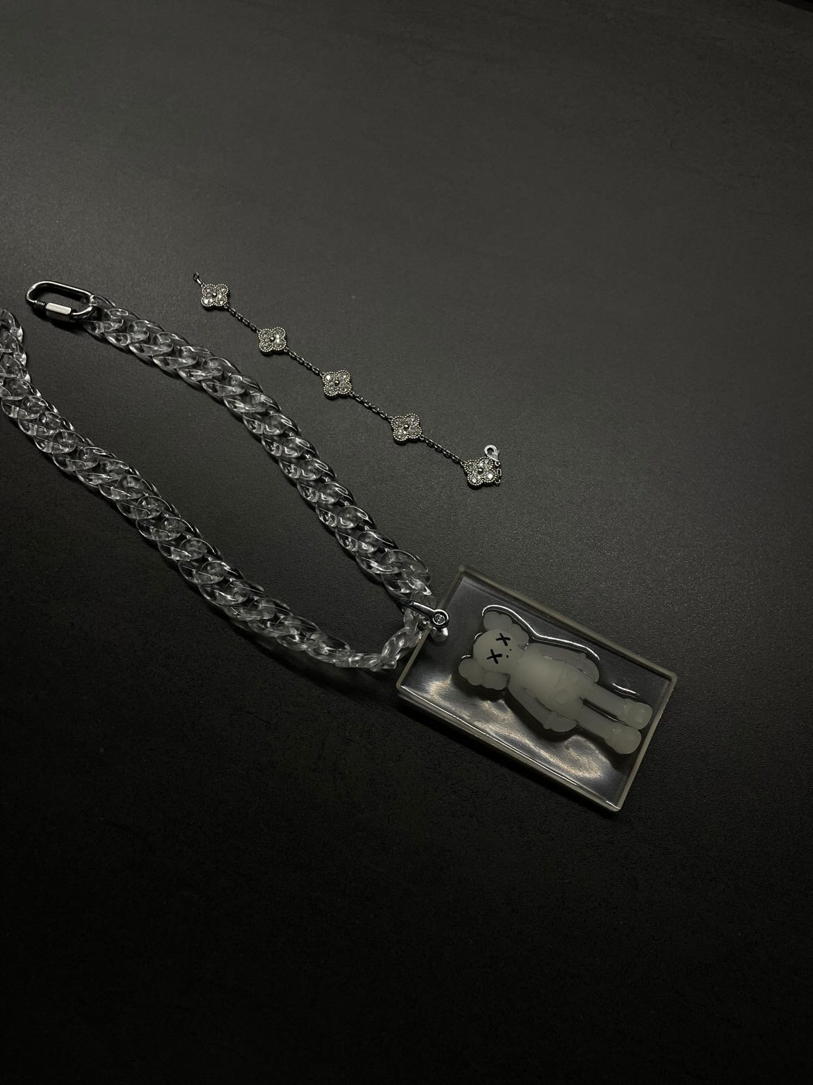 Kawa chain Lumière
